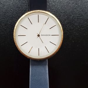 Skagen Karolina navy leather watch NWT